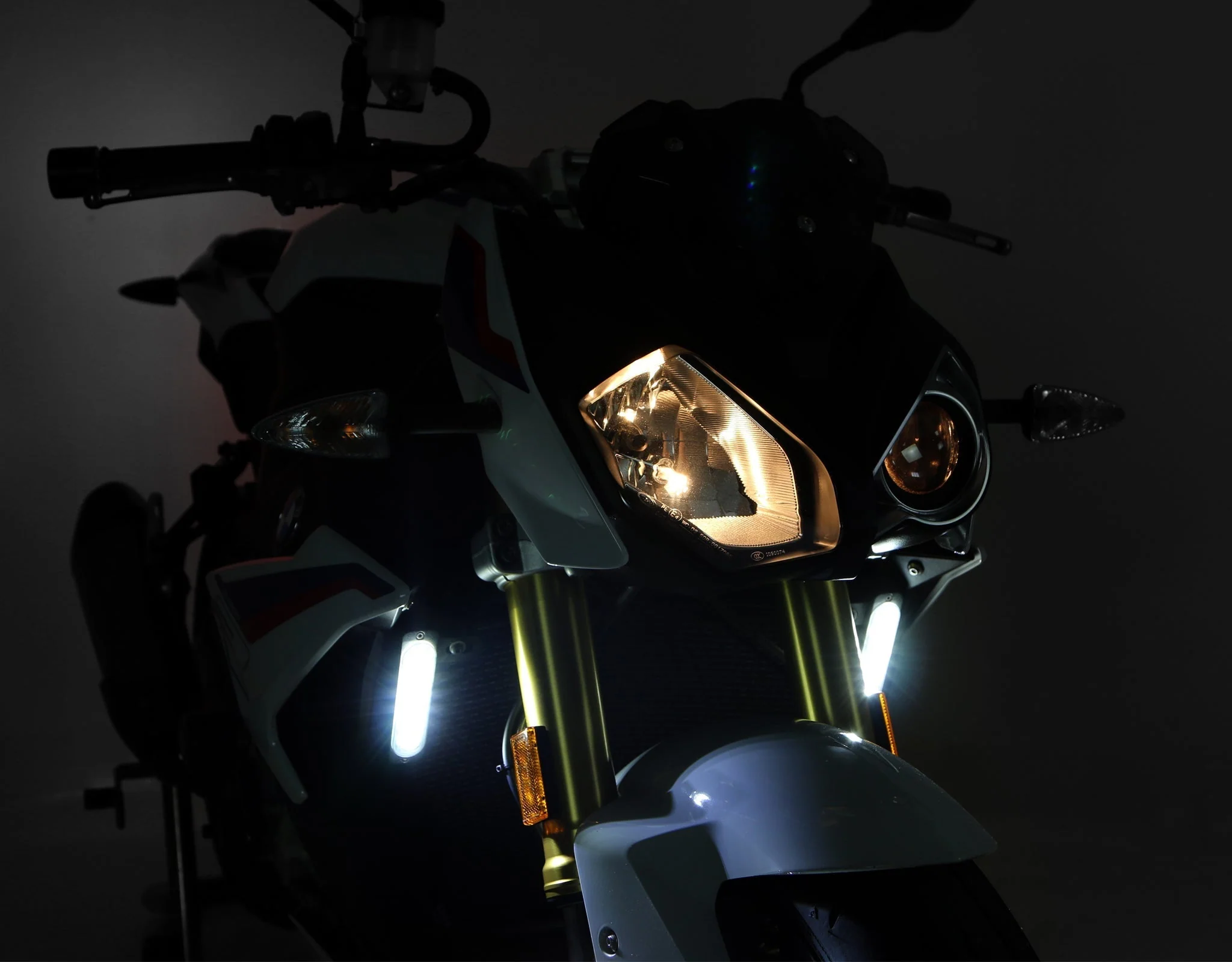 DRL Visibility Lighting Kit with Offset Mount - White or Amber - Image 6