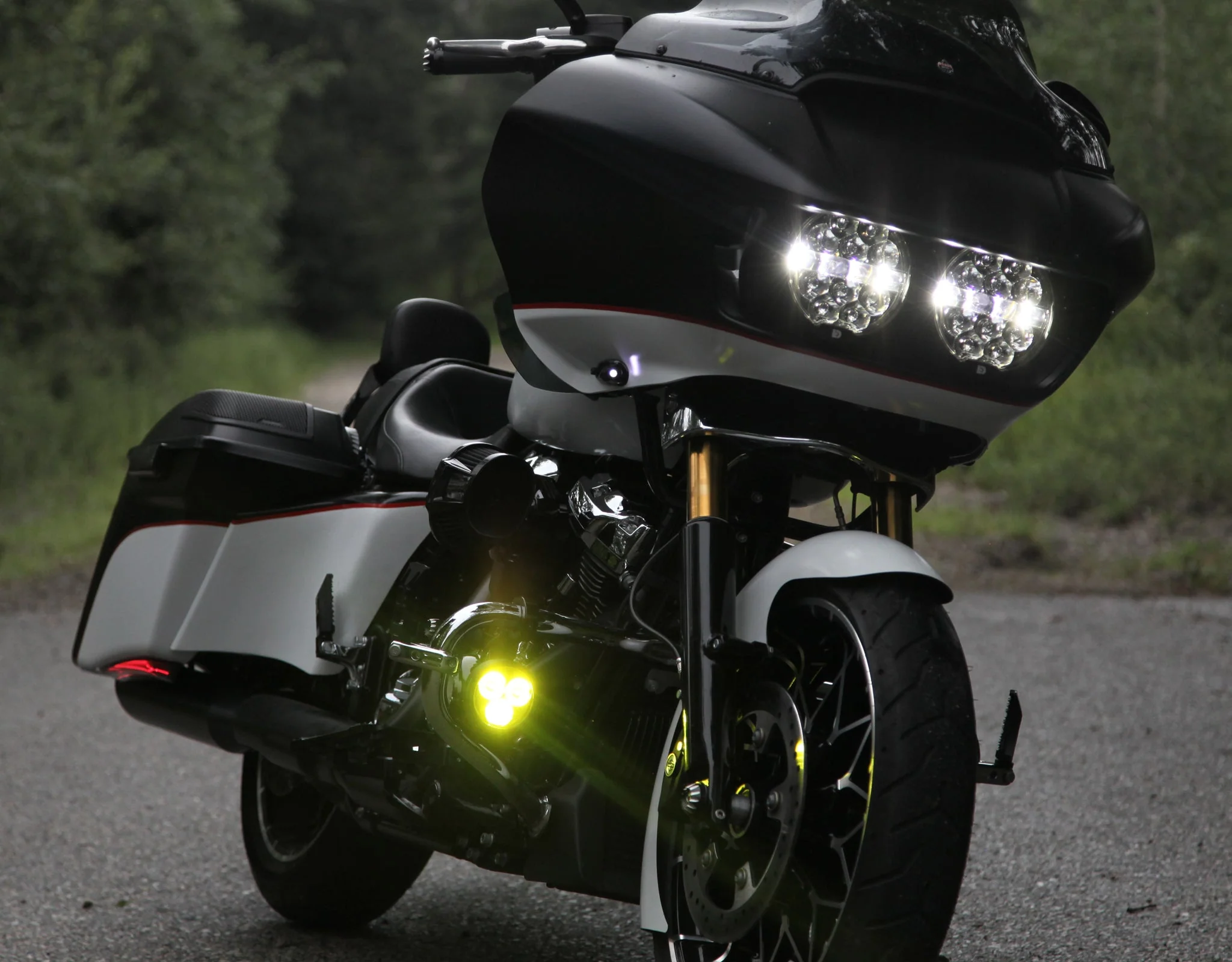 D14 Destroyer LED Motorcycle Headlight Upgrade Kit for Harley-Davidson Road Glide, '15-'23 - Image 15
