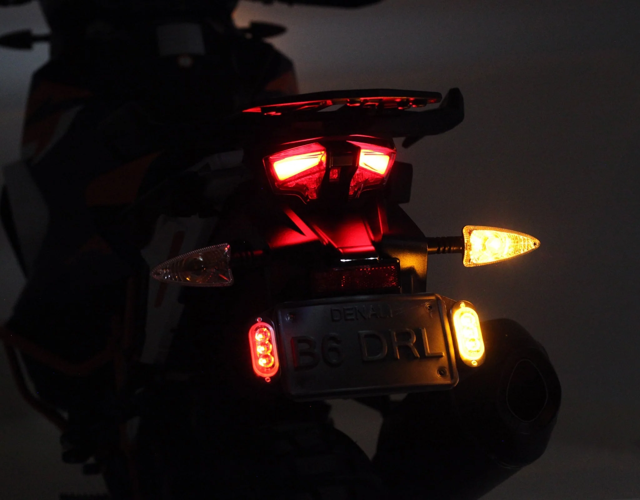 Plug-&-Play Rear T3 Turn Signal License Plate Kit for KTM 1290 Adventure - Image 5