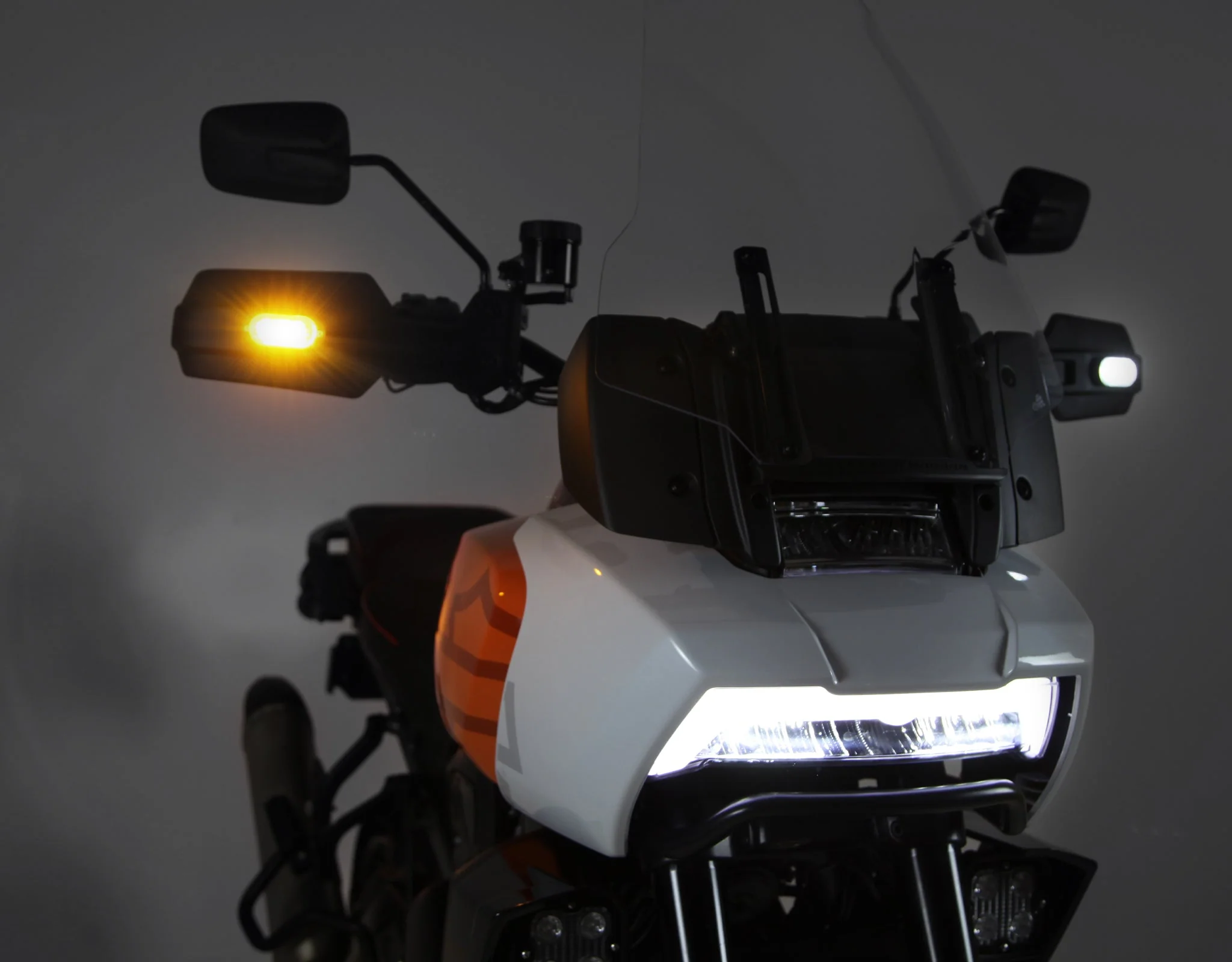 T3 Modular Switchback Signal Pods - Front - Image 4