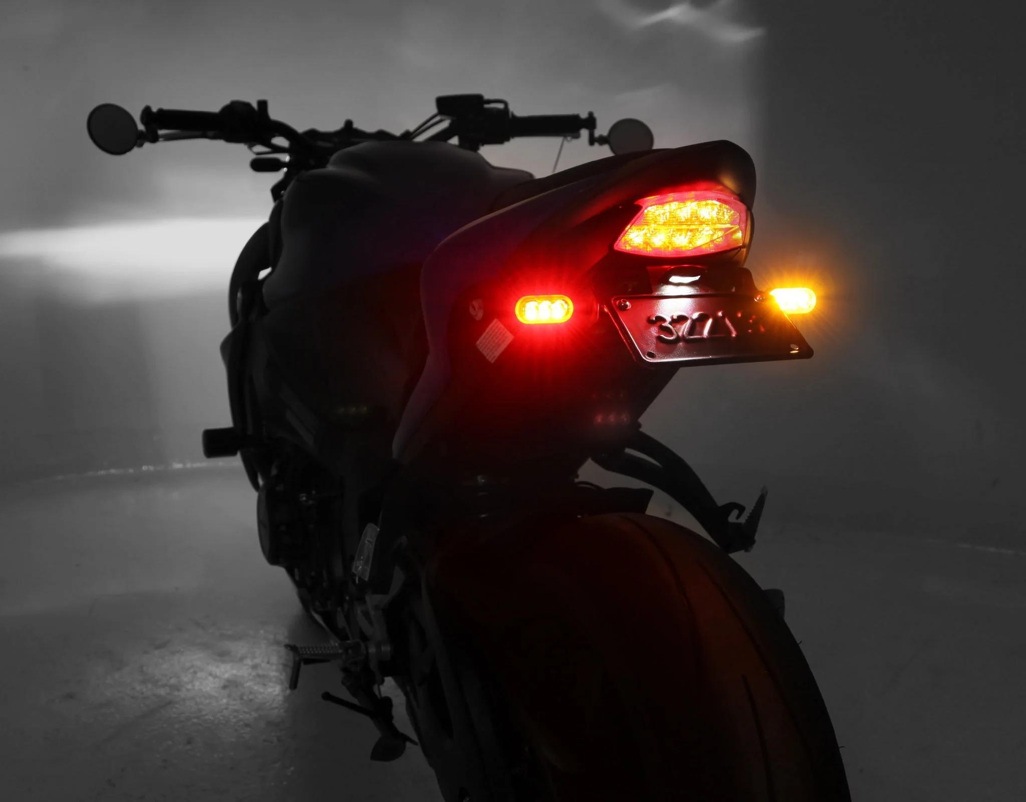 T3 Switchback M8 LED Turn Signals - Rear - Image 7