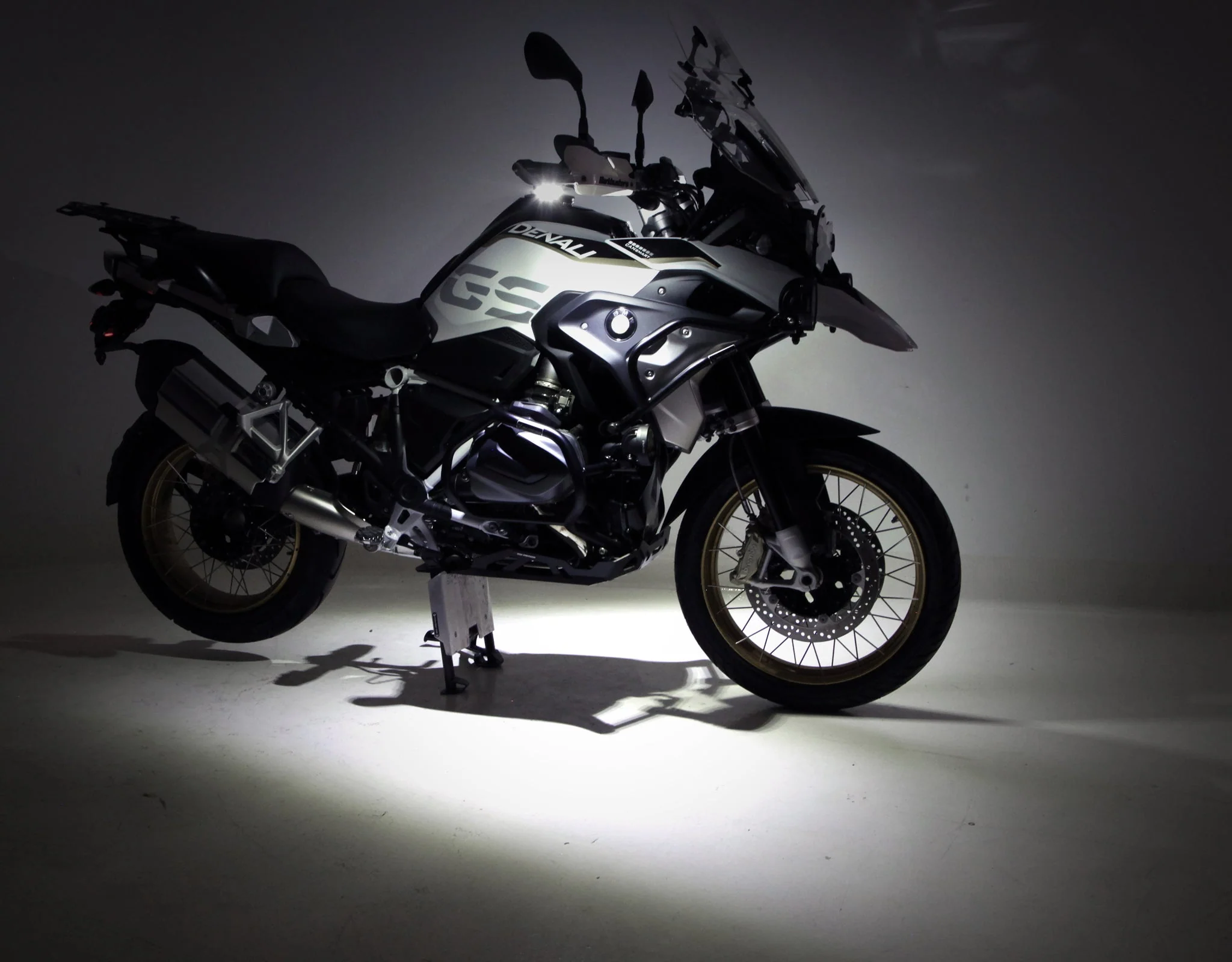 T3 Ultra-Viz 4-in-1 Motorcycle Safety & Visibility Lighting Kit - Image 5